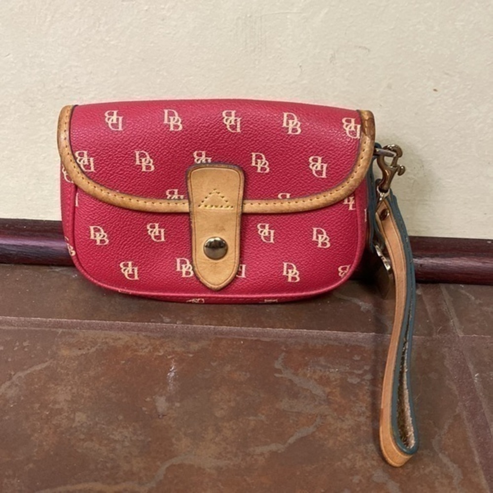Vintage Dooney & Bourke DB LOGO Mini Designer Wristlet